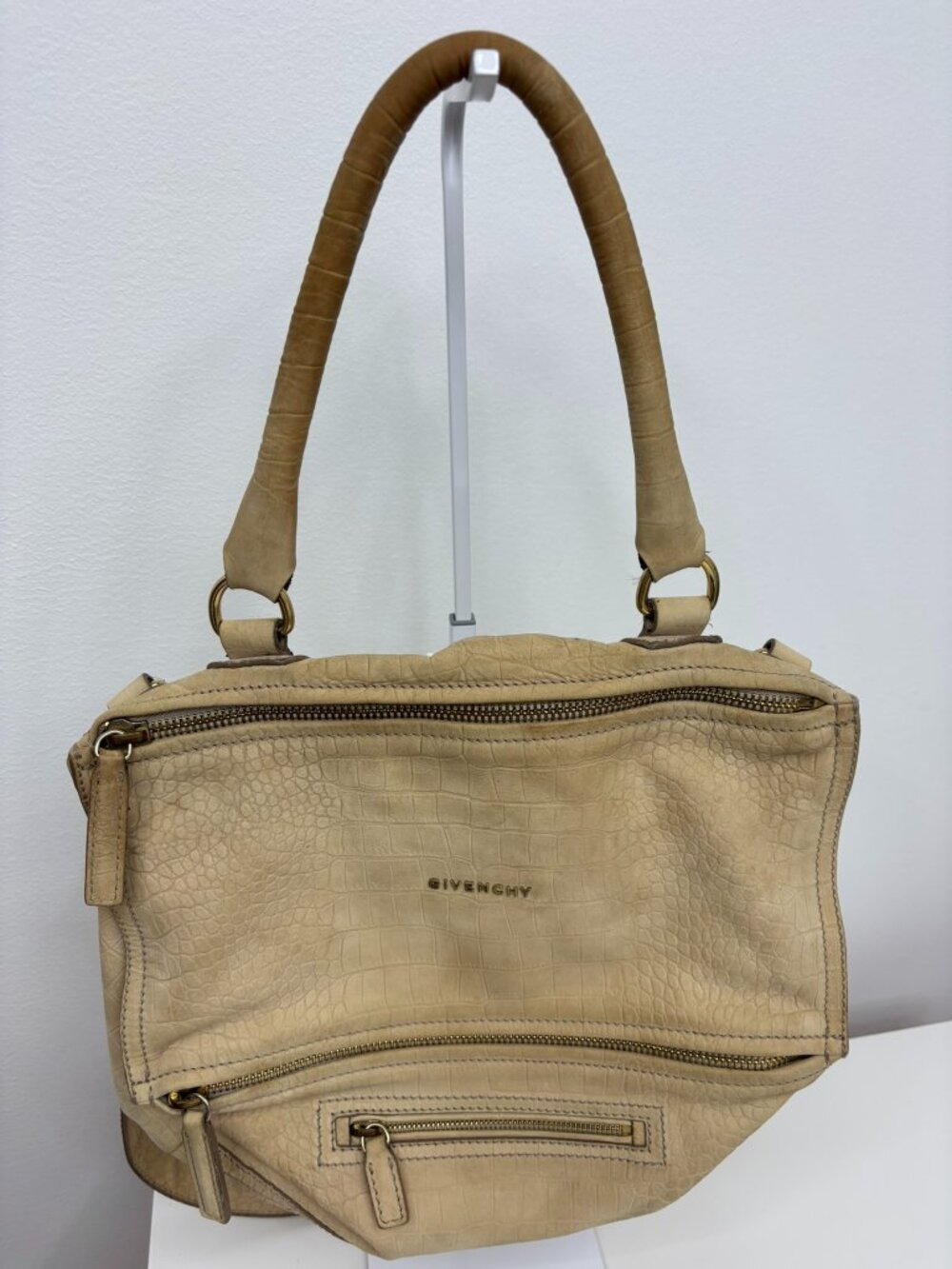 🏷️ Givenchy Large Croc-Embossed Pandora Bag - Beige